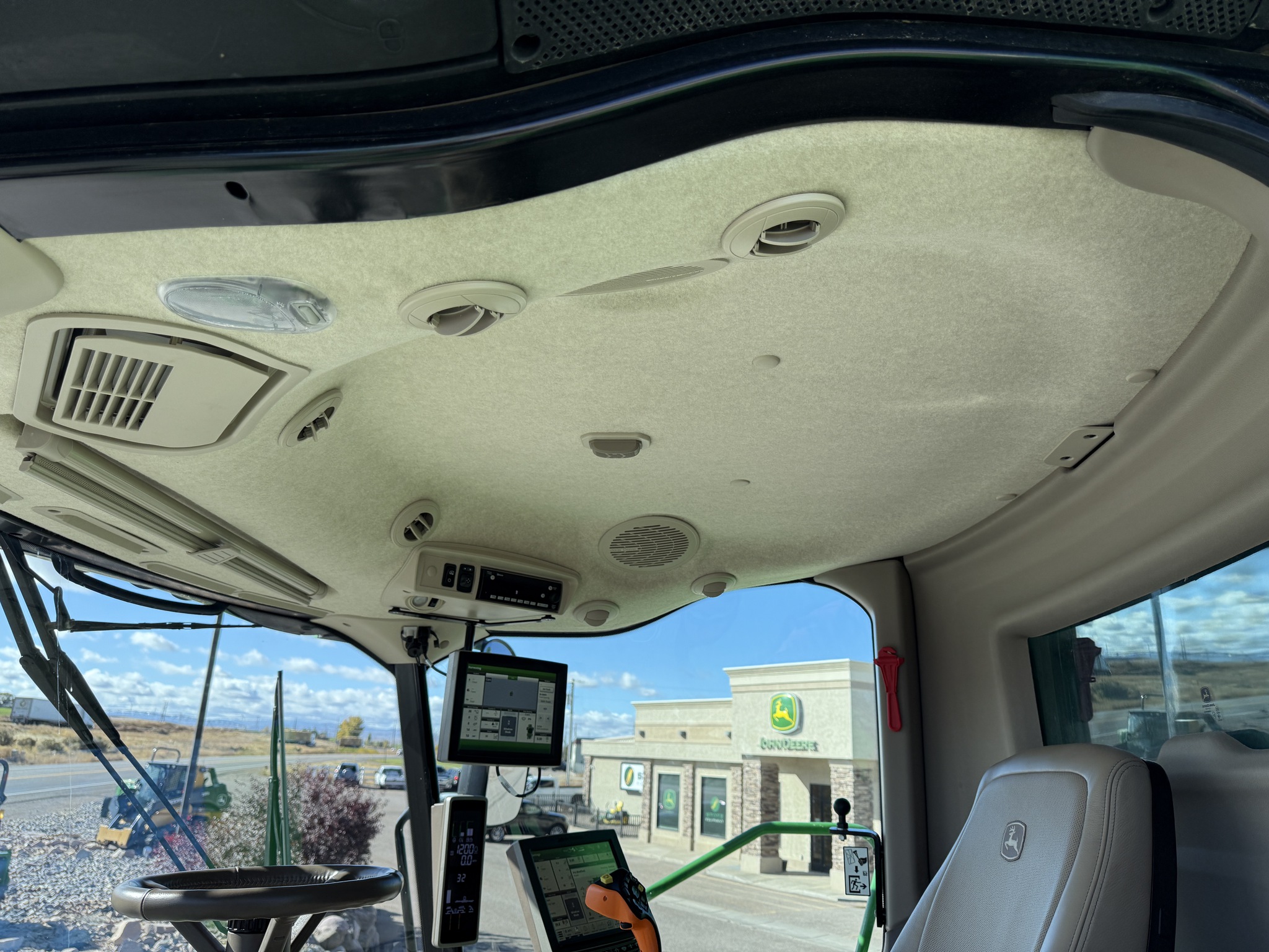 2023 John Deere S780 Image 10