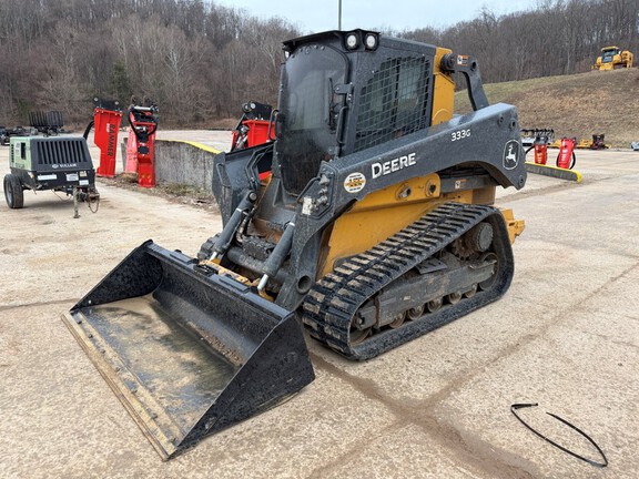 Photo of a 2024 John Deere 333G