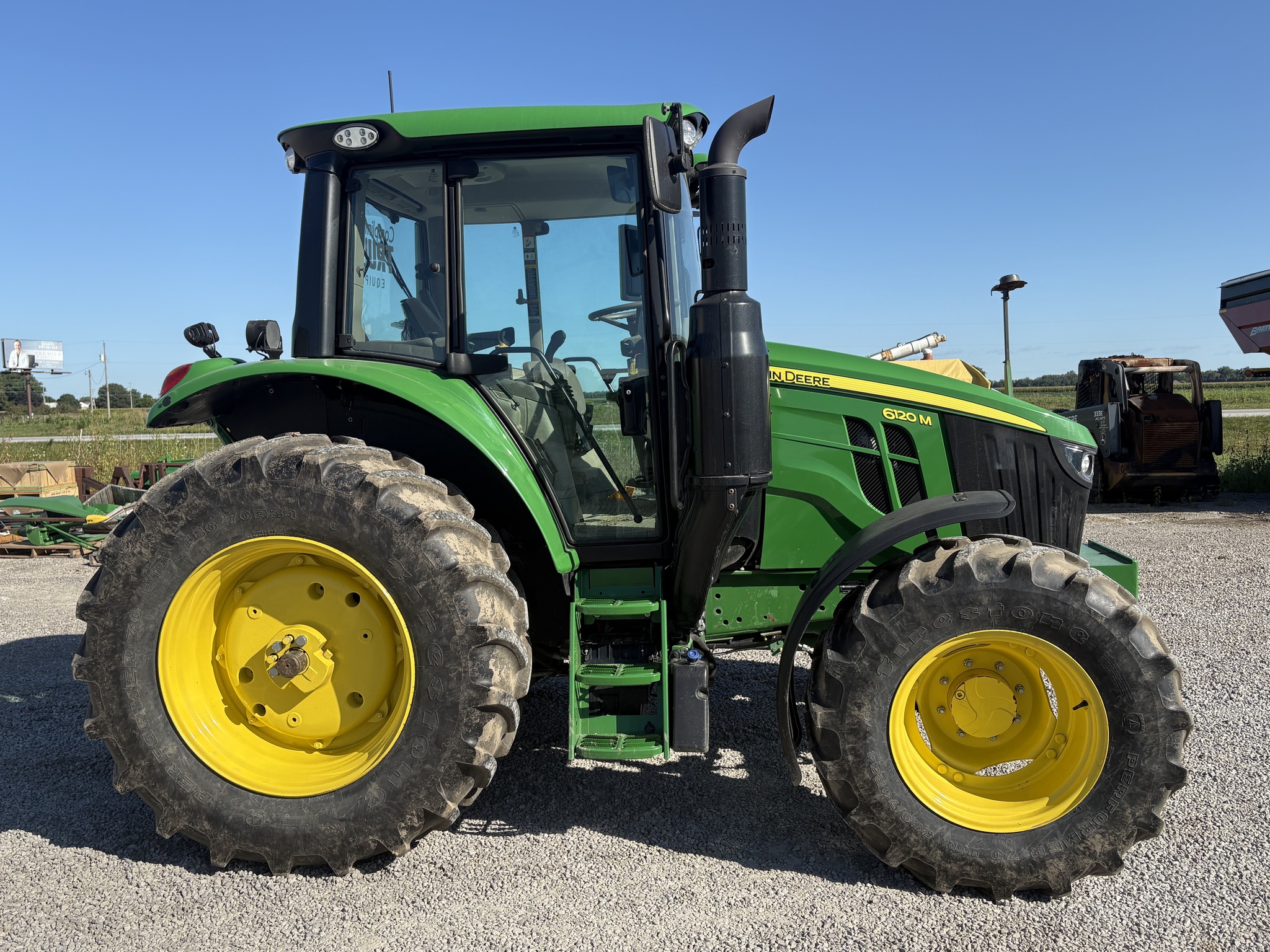 2022 John Deere 6120M Image 3