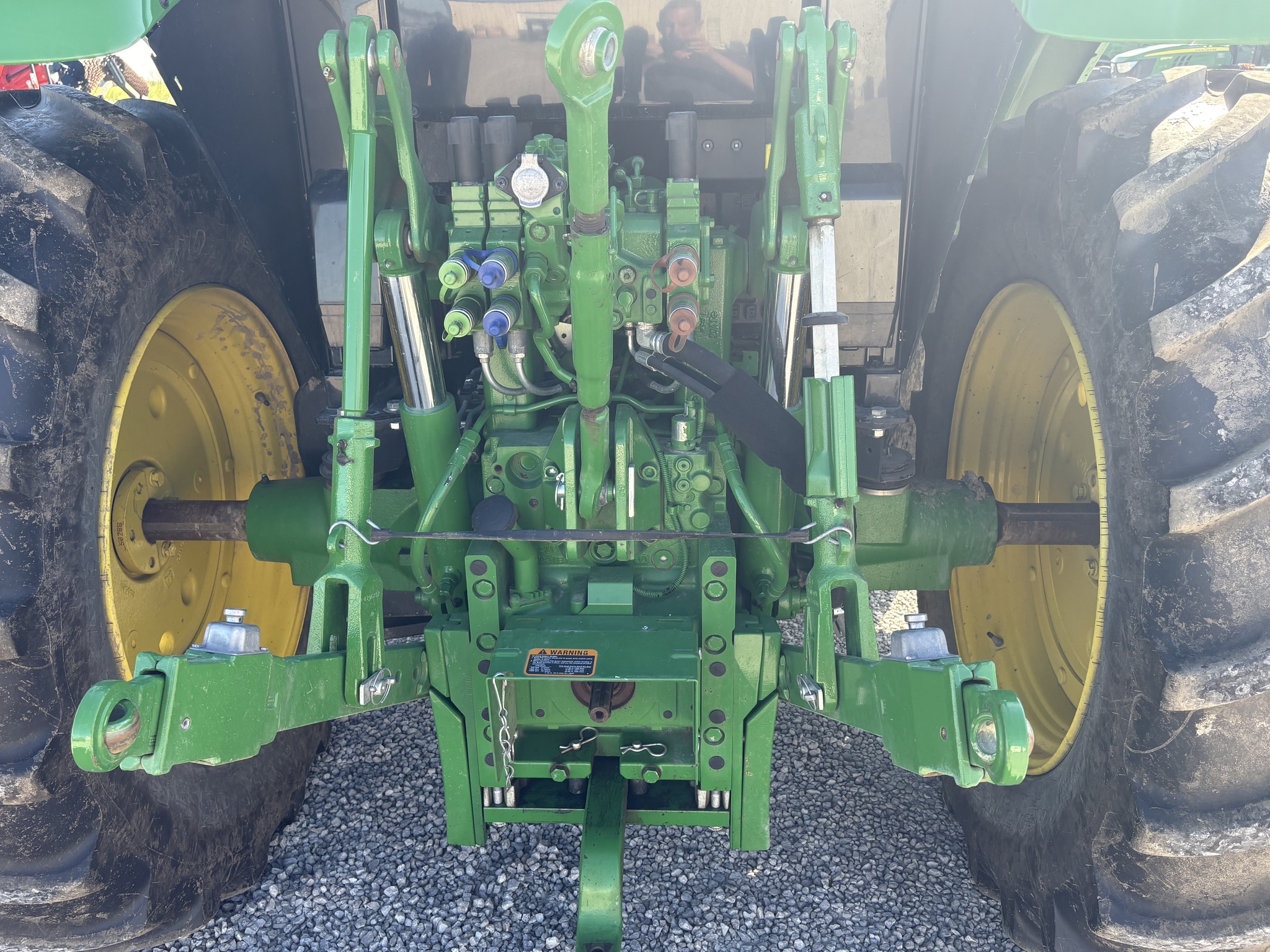 2022 John Deere 6120M Image 9
