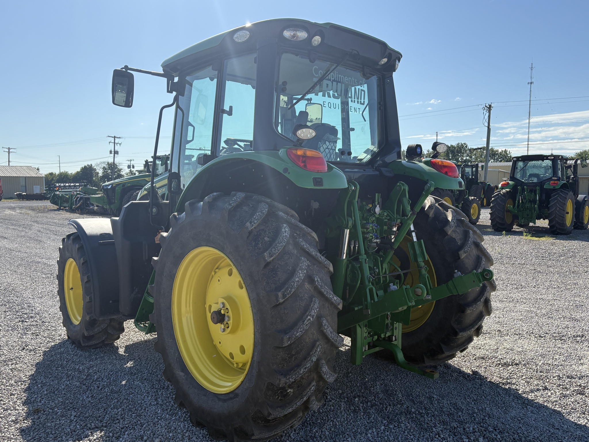 2022 John Deere 6120M Image 6
