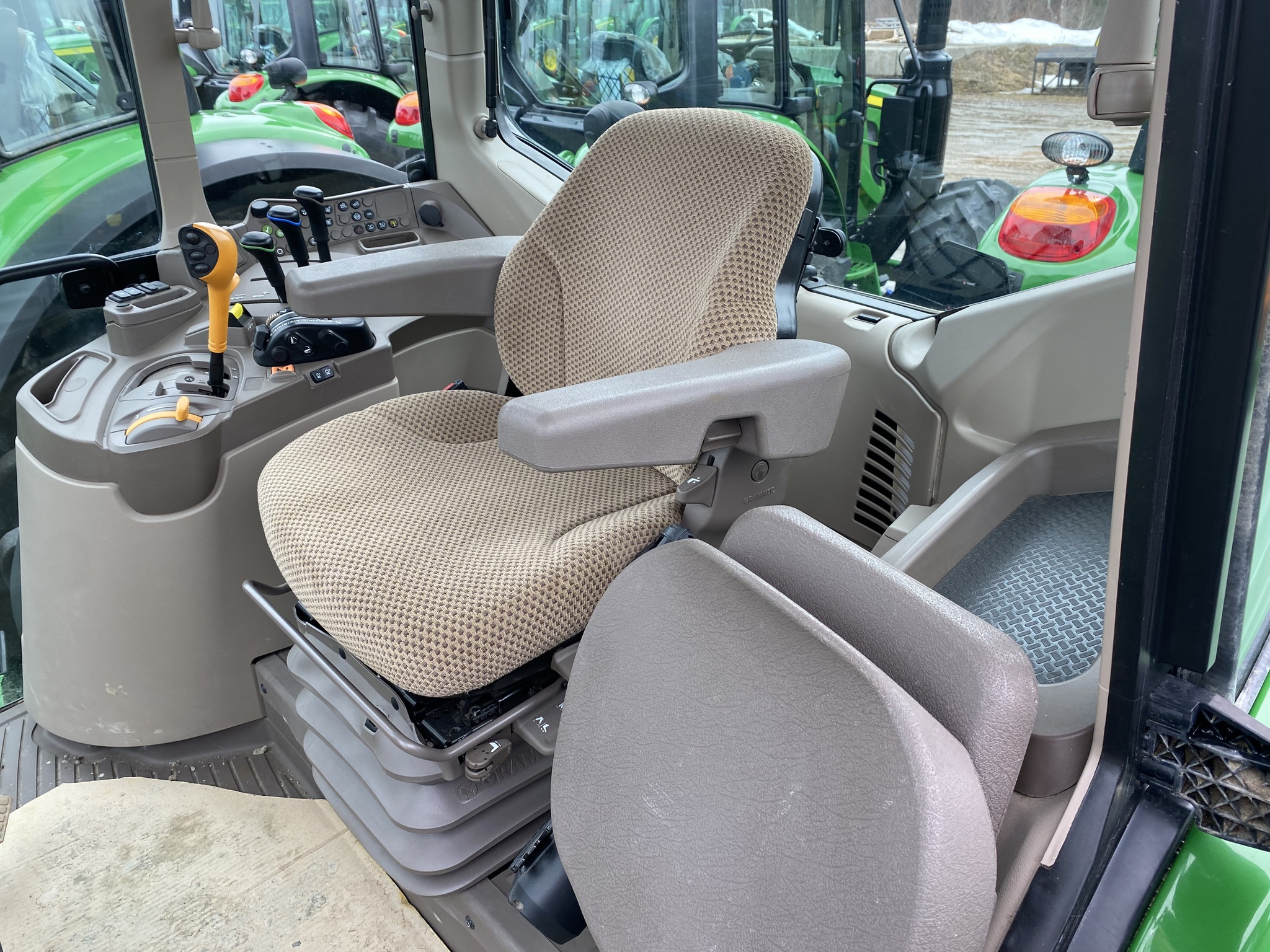 2023 John Deere 6155M Image 16