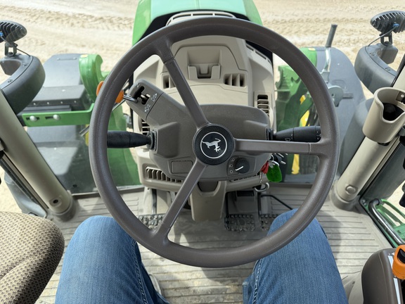 2024 John Deere 6R 155 - Photo29