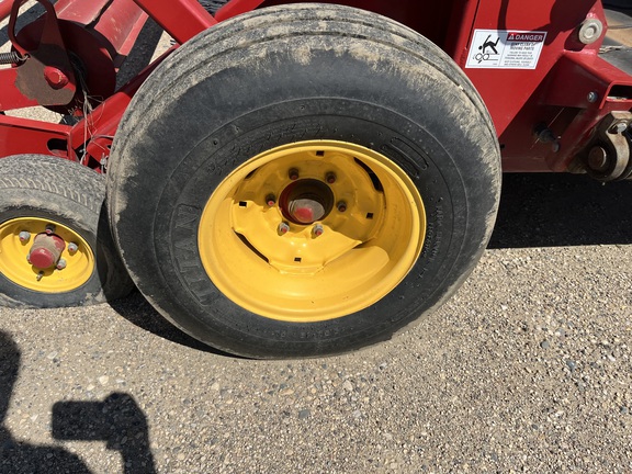 2014 New Holland H5420 - Photo9