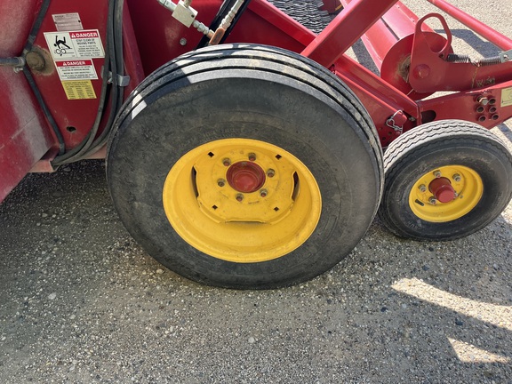 2014 New Holland H5420 - Photo13