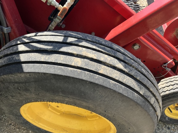 2014 New Holland H5420 - Photo14