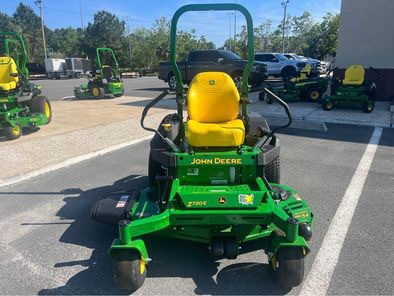 2025 John Deere Z720E Image 1