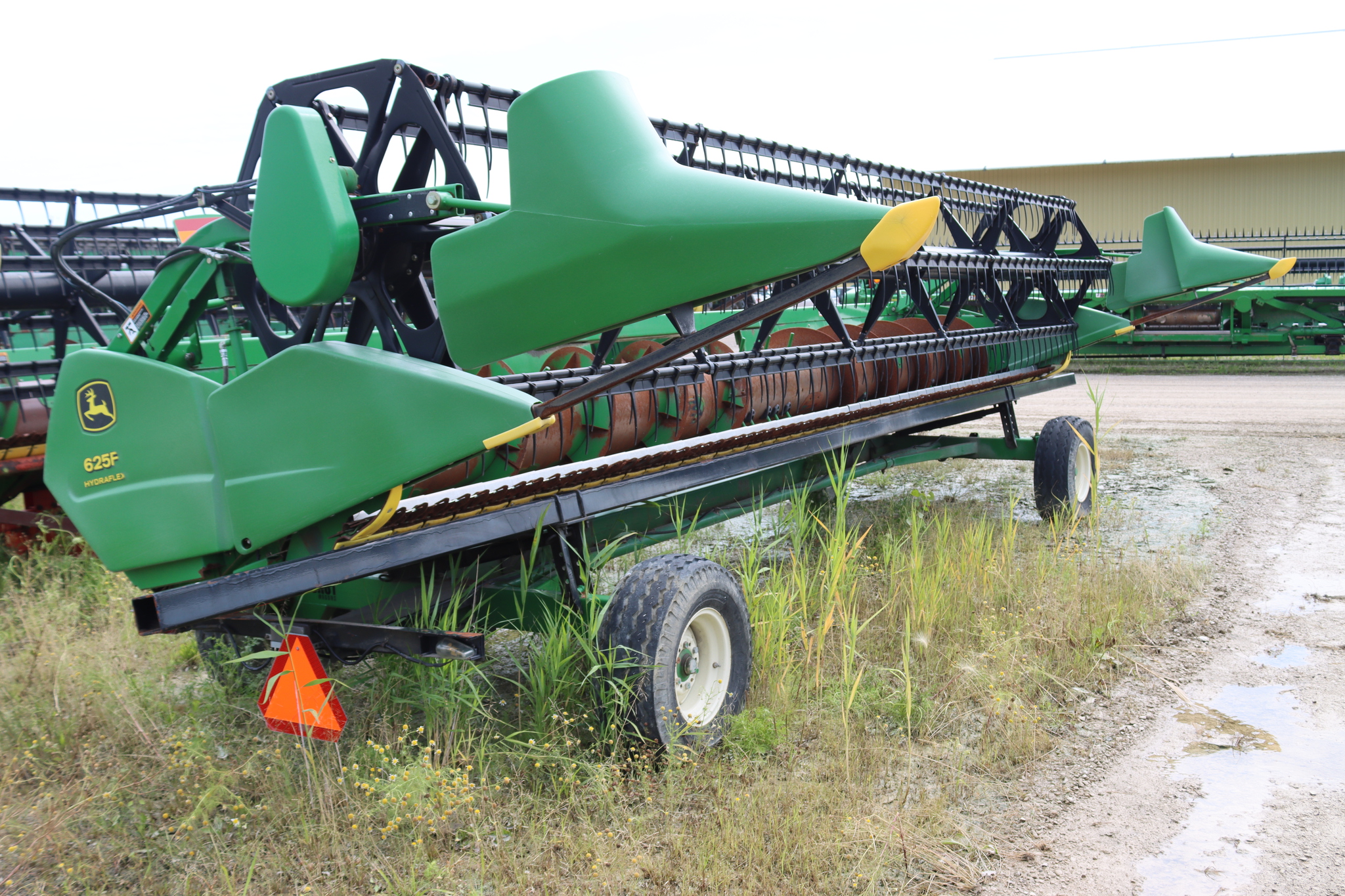 2005 John Deere 625F Combine Platforms