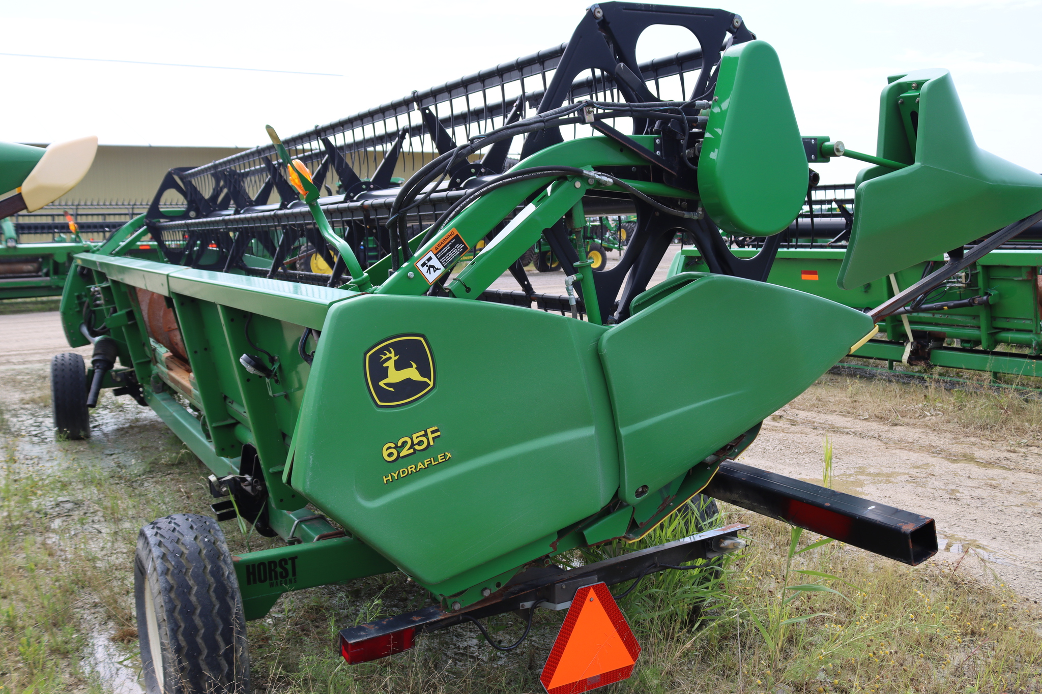 2005 John Deere 625F Combine Platforms