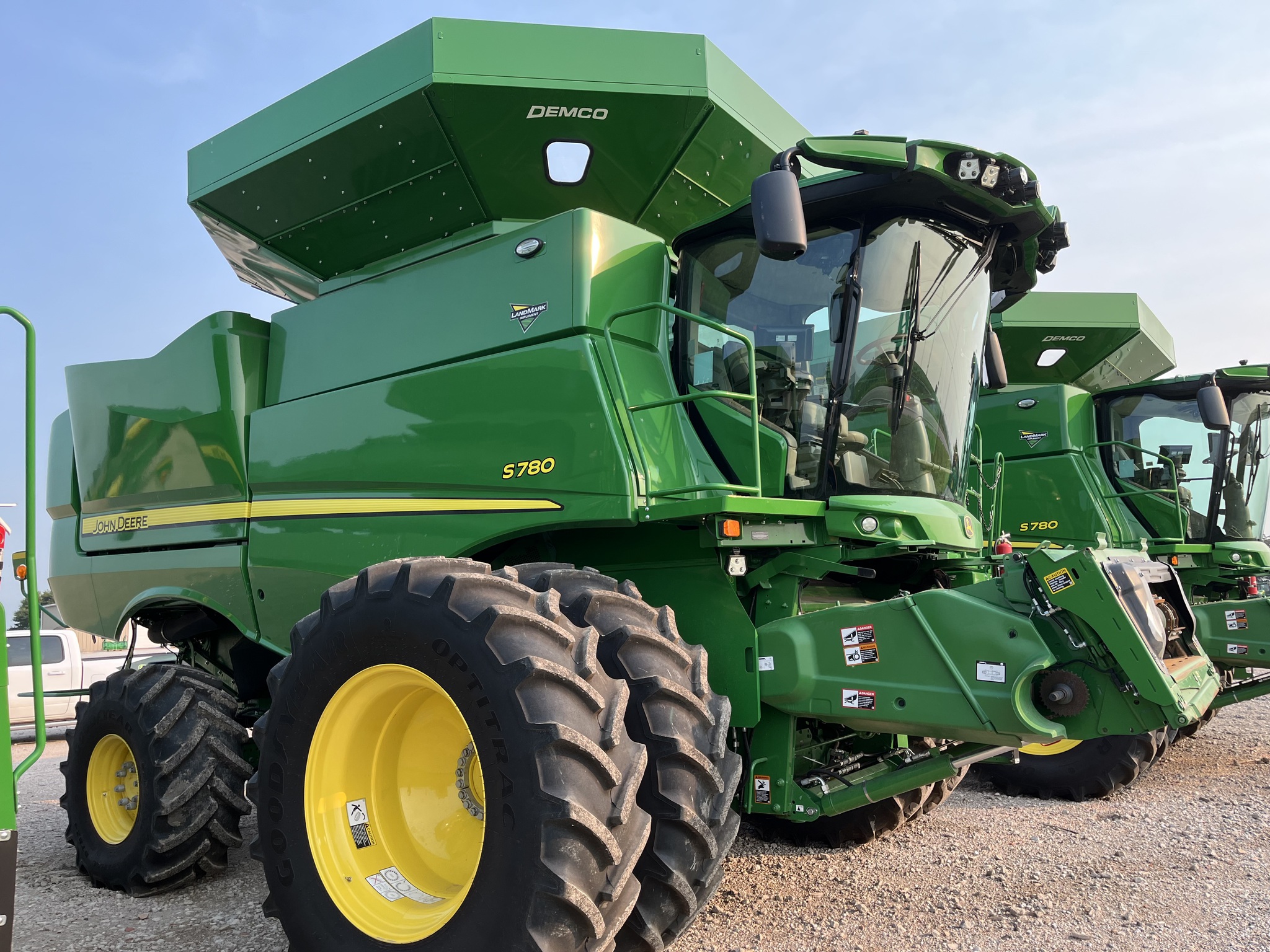 2024 John Deere S780 Image 2
