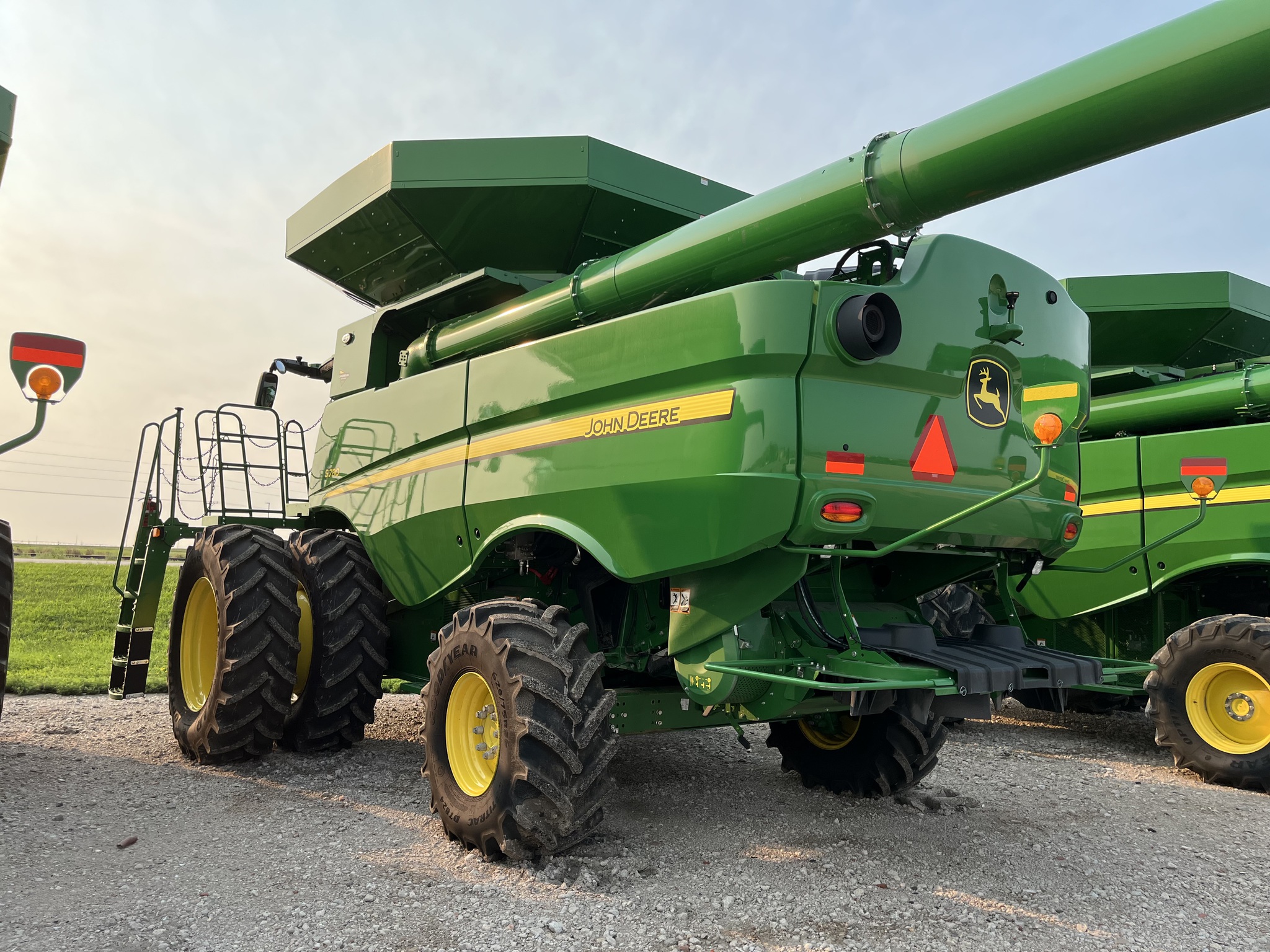 2024 John Deere S780 Image 3