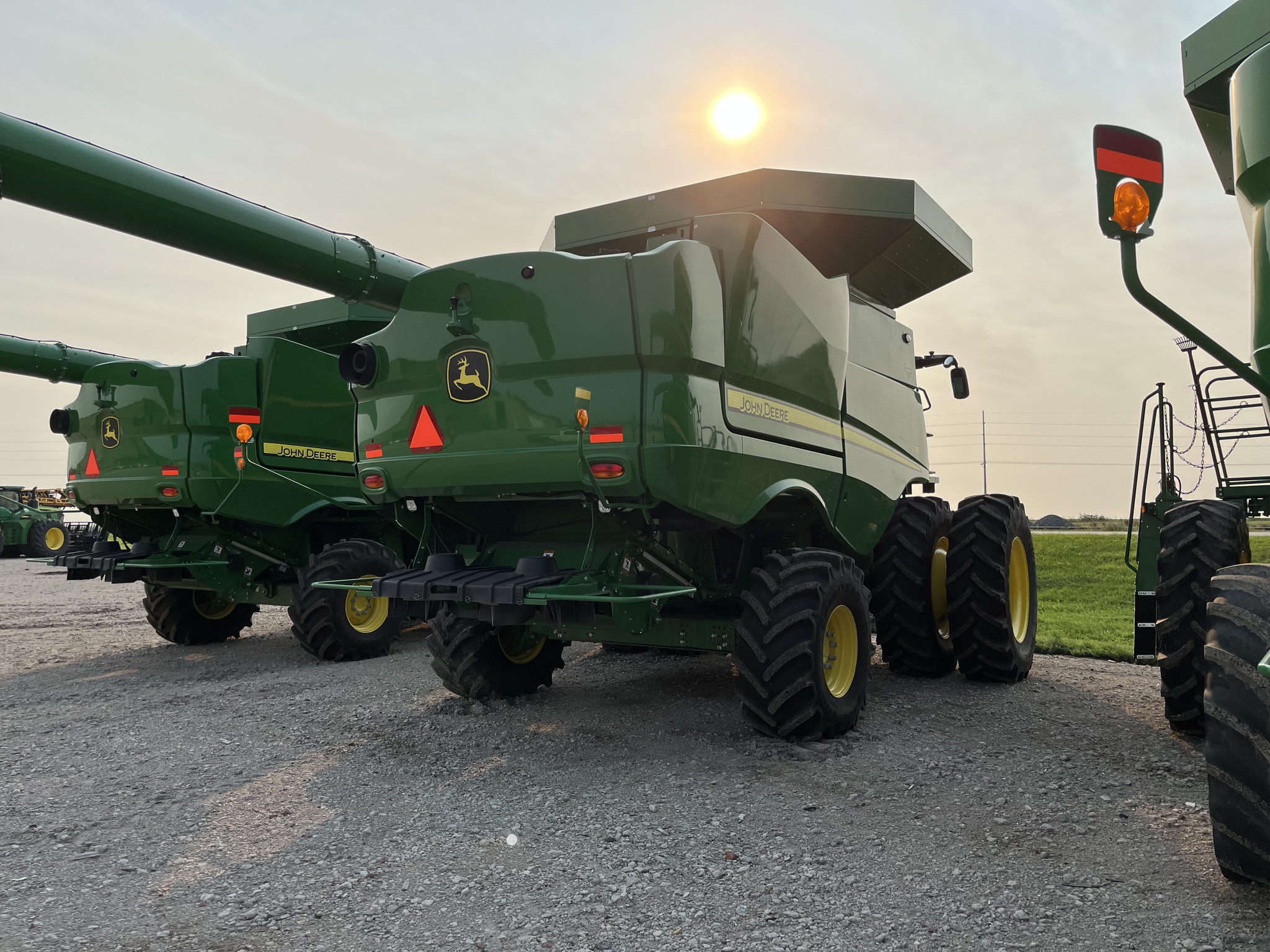2024 John Deere S780 Image 4