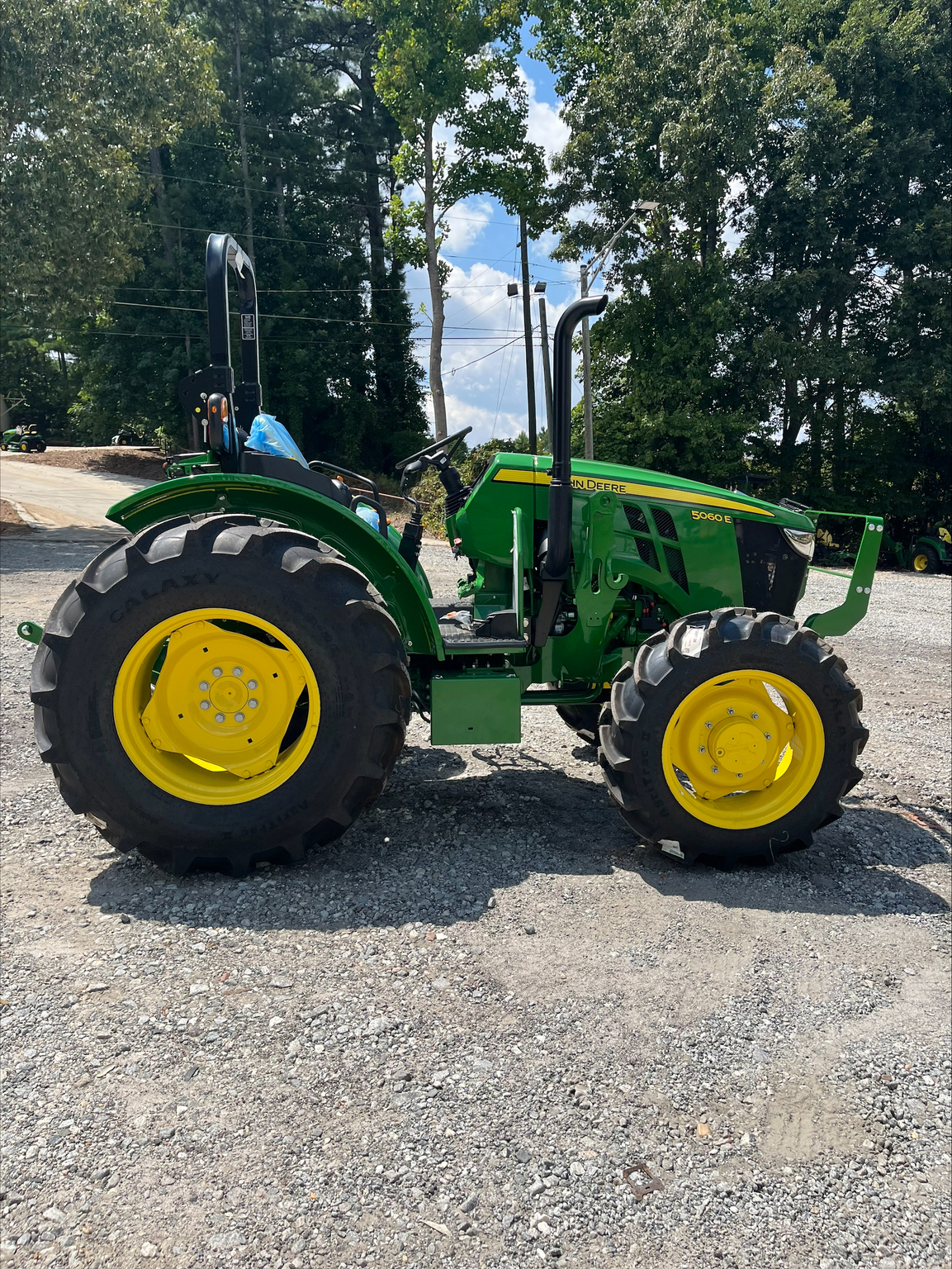 2024 John Deere 5060E Image 8