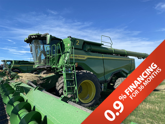 Photo of a 2023 John Deere X9 1100