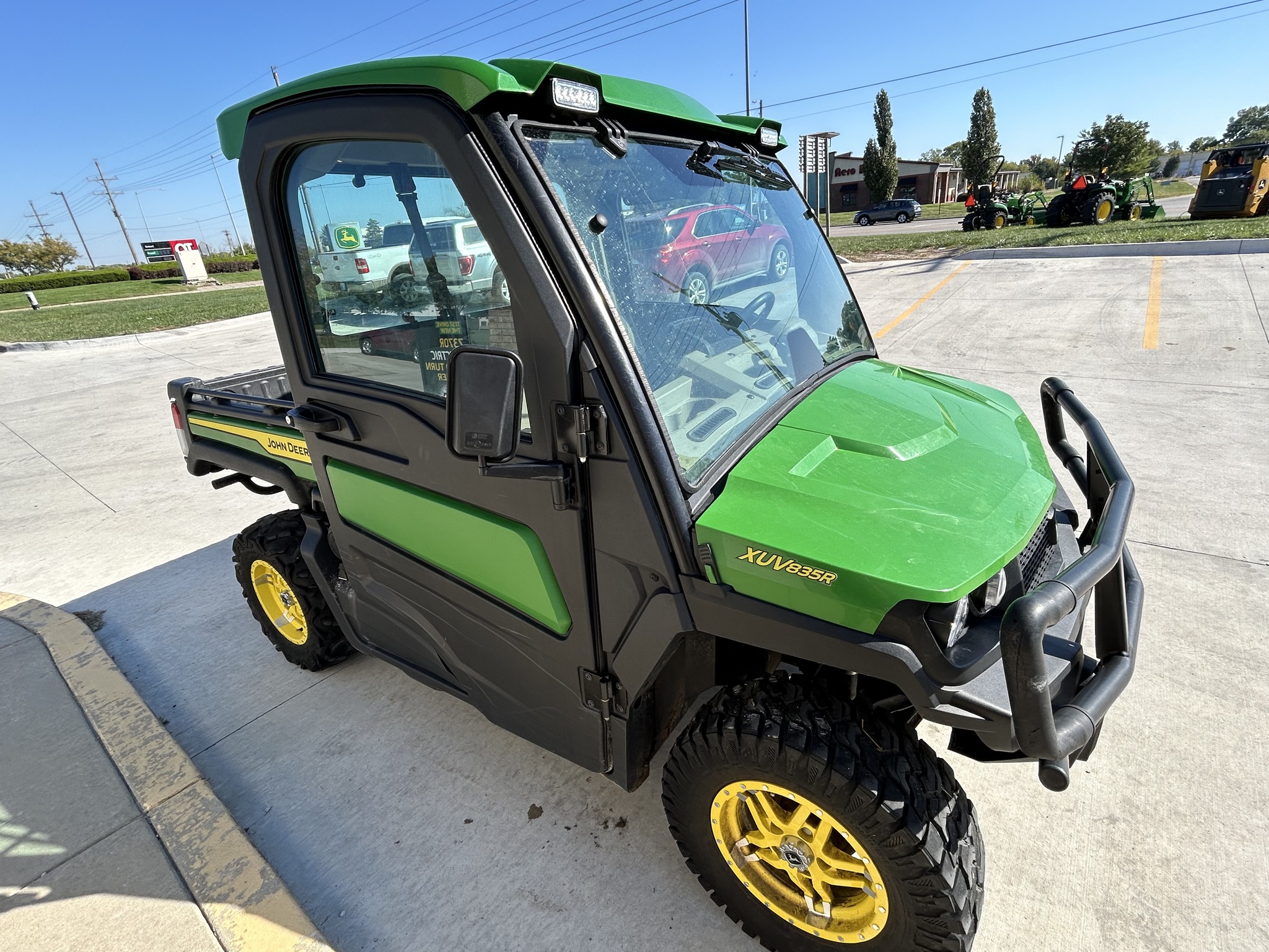  2022 John Deere XUV 835R at Heritage Tractor in Olathe, KS