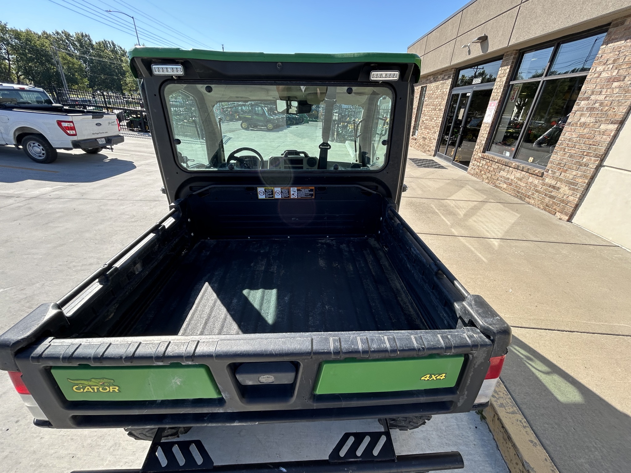  2022 John Deere XUV 835R at Heritage Tractor in Olathe, KS