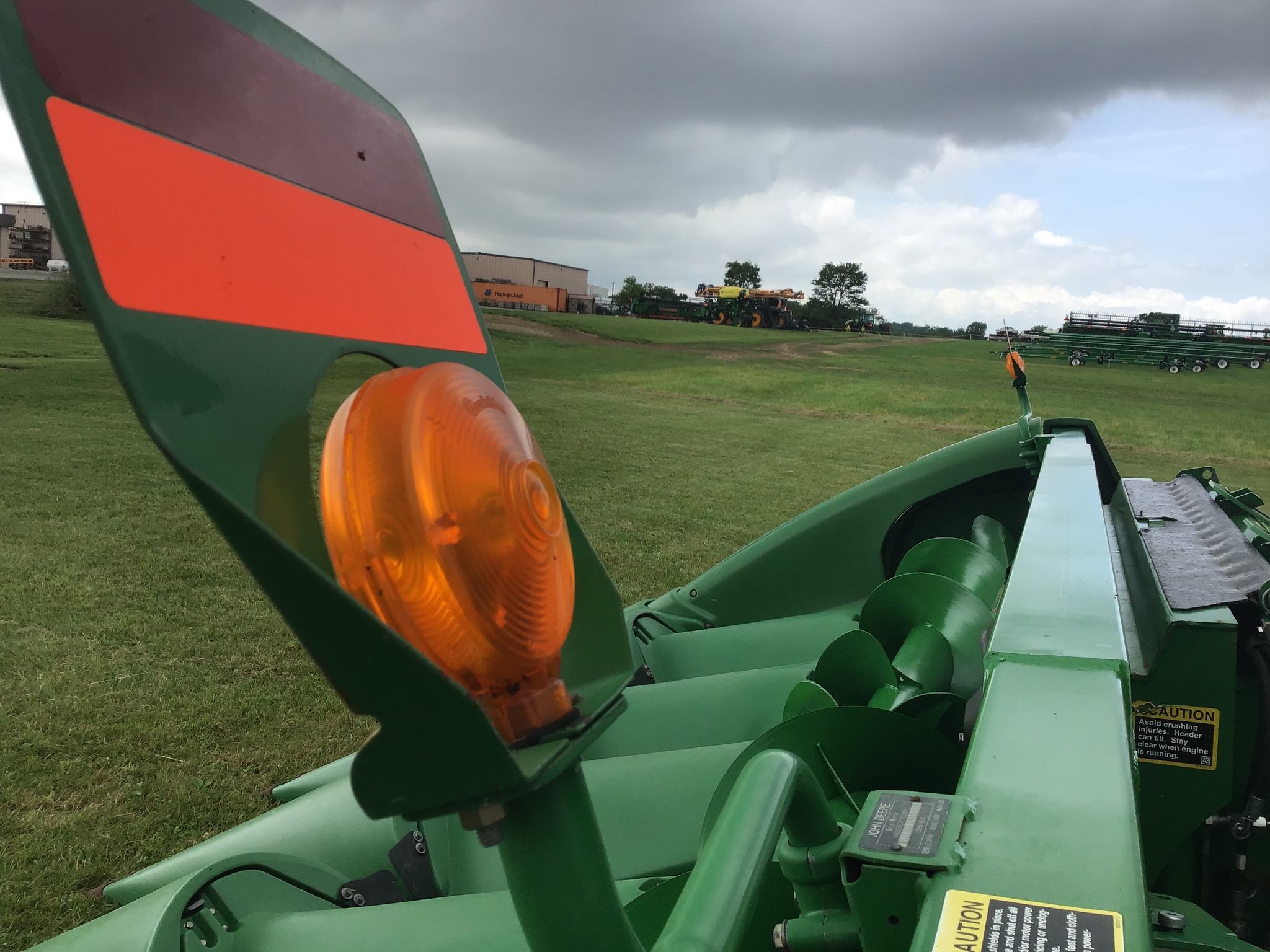 Used 2008 John Deere 606C Corn and Row Crop headers at Koenig Equipment in Greenfield, IN - PhotoXL15
