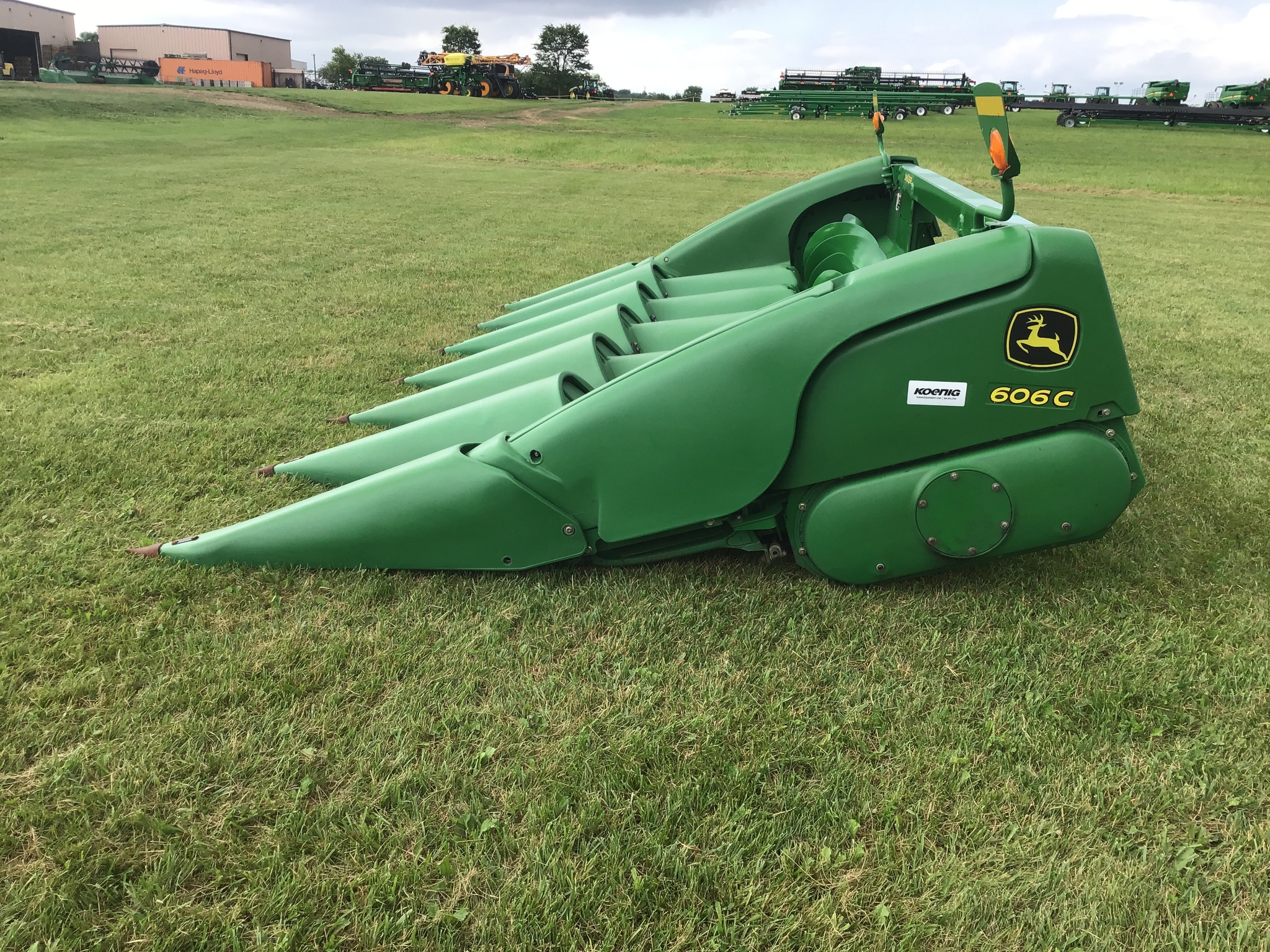 Used 2008 John Deere 606C Corn and Row Crop headers at Koenig Equipment in Greenfield, IN - PhotoXL6