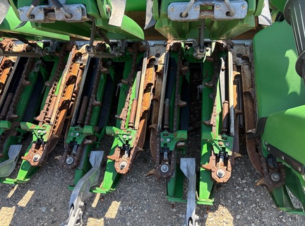 2021 John Deere C18R - Photo14