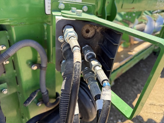 2021 John Deere C18R - Photo17