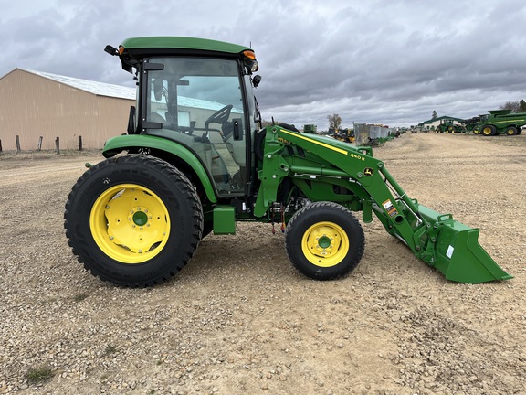 2024 John Deere 4066R - Photo4