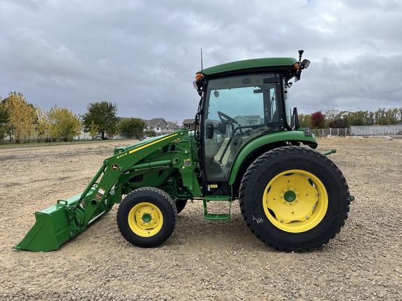 2024 John Deere 4066R - Photo8