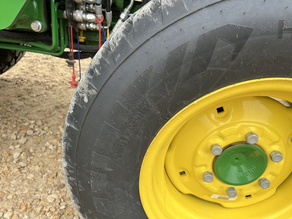 2024 John Deere 4066R - Photo13