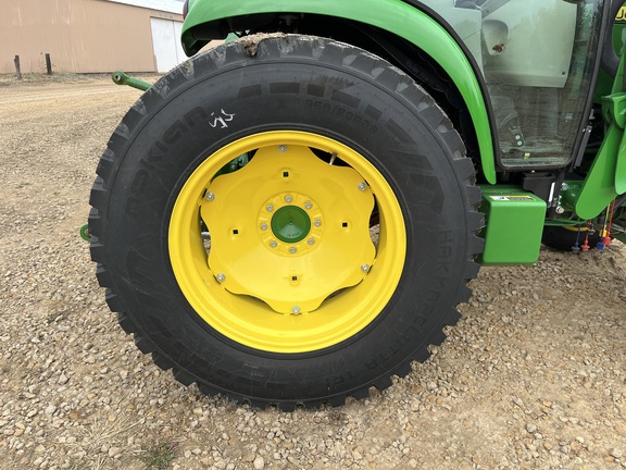 2024 John Deere 4066R - Photo15