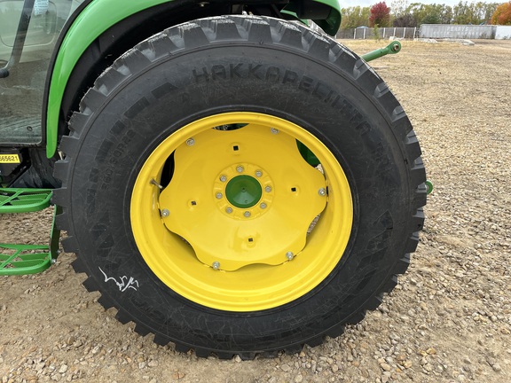 2024 John Deere 4066R - Photo18