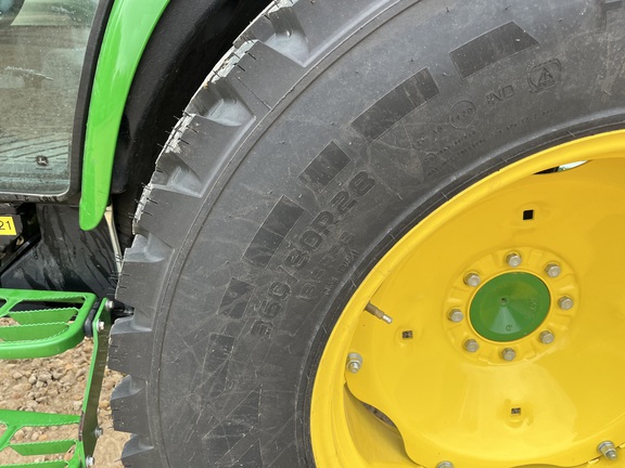 2024 John Deere 4066R - Photo19