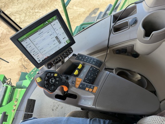 2023 John Deere S780 - Photo40
