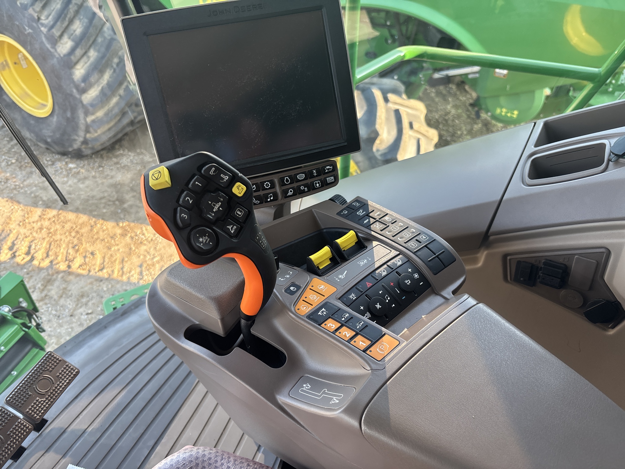 2021 John Deere S760 Image 6