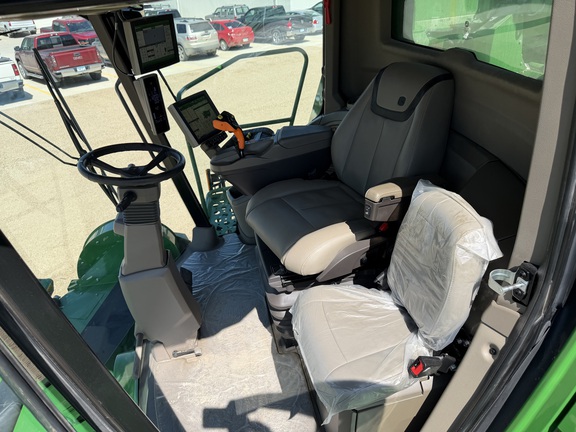 2023 John Deere X9 1000 - Photo43