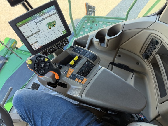 2023 John Deere X9 1000 - Photo46