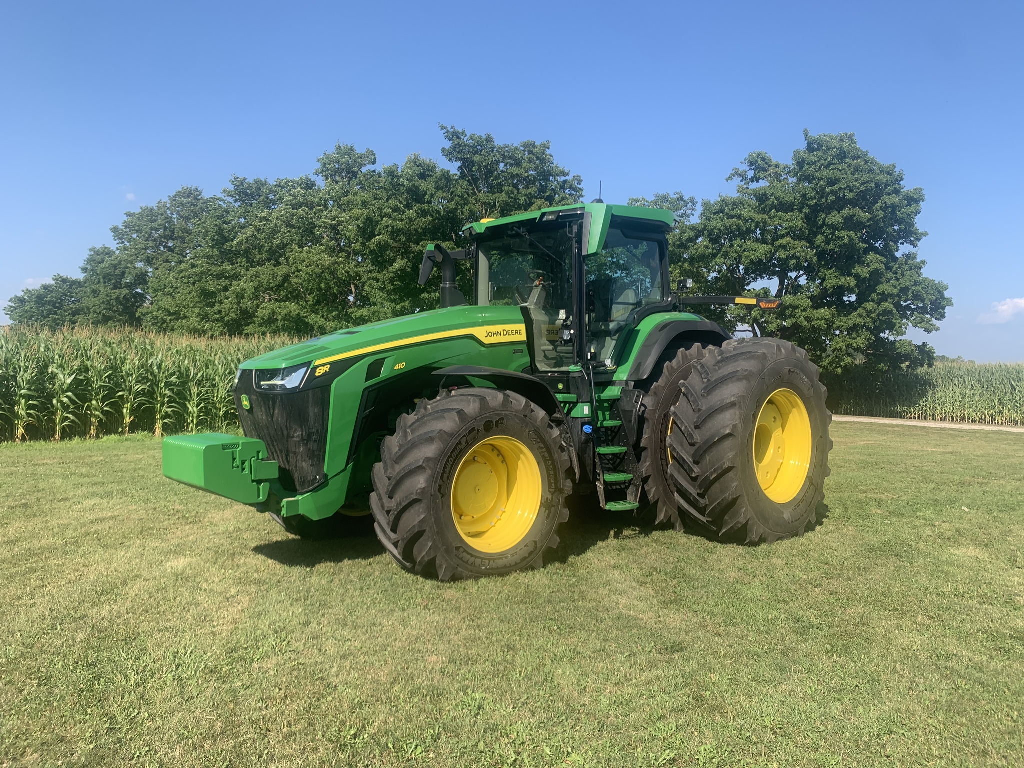 2024 John Deere 8R 410 Image 2