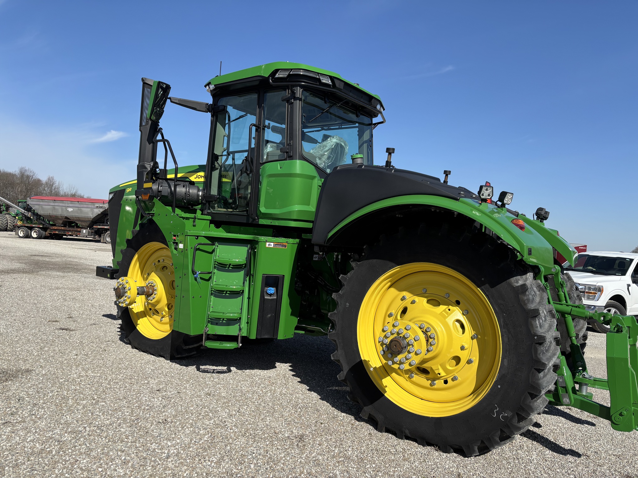 Used 2024 John Deere 9R 440 Articulated 4WD Tractors at Koenig Equipment in Greensburg, IN - PhotoXL2