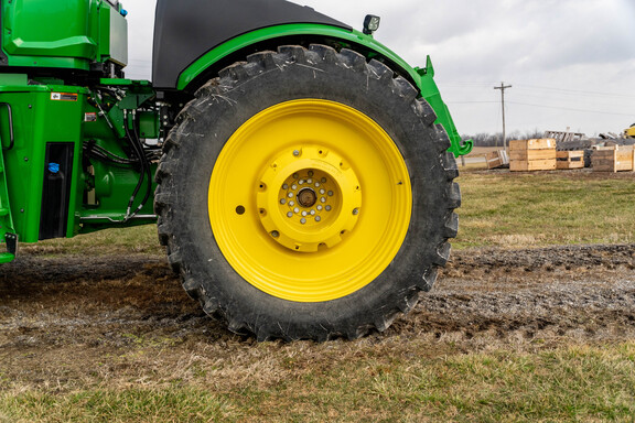 Used 2024 John Deere 9R 440 Articulated 4WD Tractors at Koenig Equipment in Greensburg, IN - Photo9