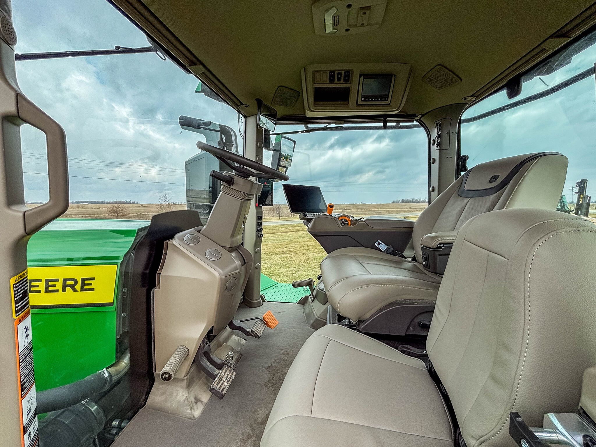 Used 2024 John Deere 9R 440 Articulated 4WD Tractors at Koenig Equipment in Greensburg, IN - PhotoXL26