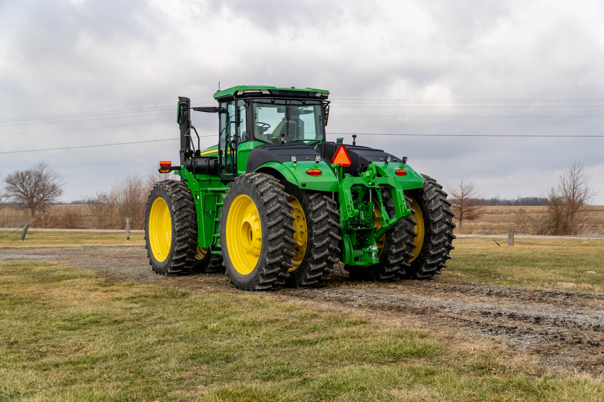 Used 2024 John Deere 9R 440 Articulated 4WD Tractors at Koenig Equipment in Greensburg, IN - PhotoXL2