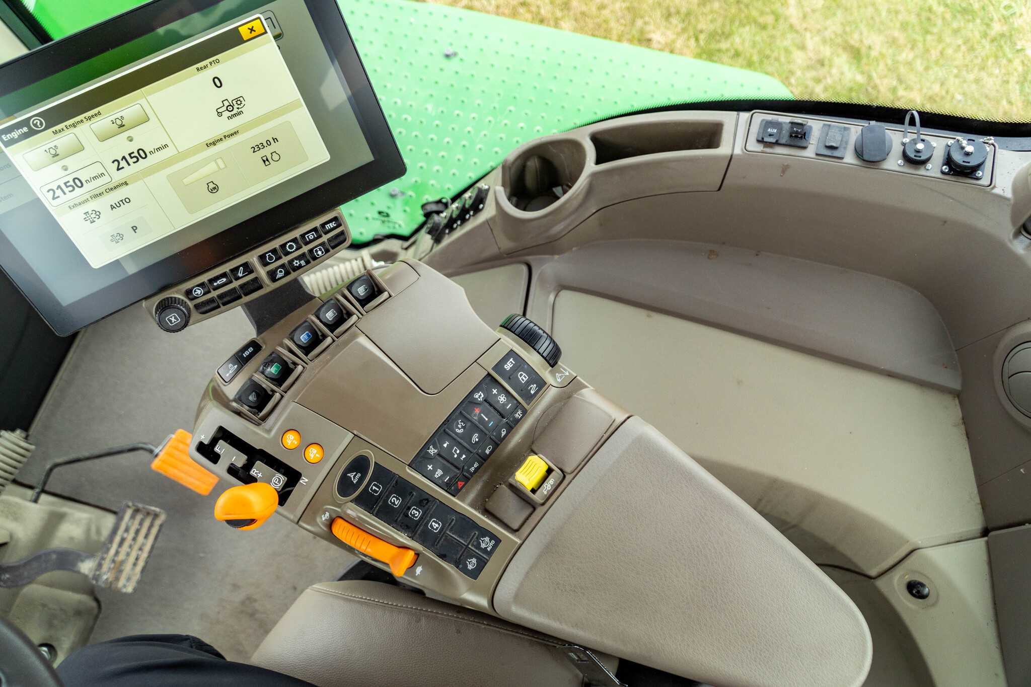 Used 2024 John Deere 9R 440 Articulated 4WD Tractors at Koenig Equipment in Greensburg, IN - PhotoXL28