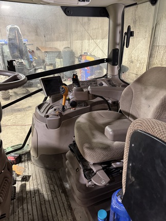 Used 2023 John Deere 6R 195 Row Crop Tractors at Horizon Ag & Turf in Wetaskiwin, AB - Photo5