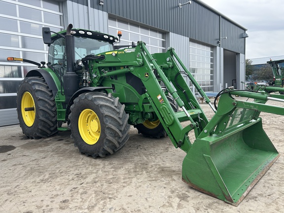  John Deere 6R 195