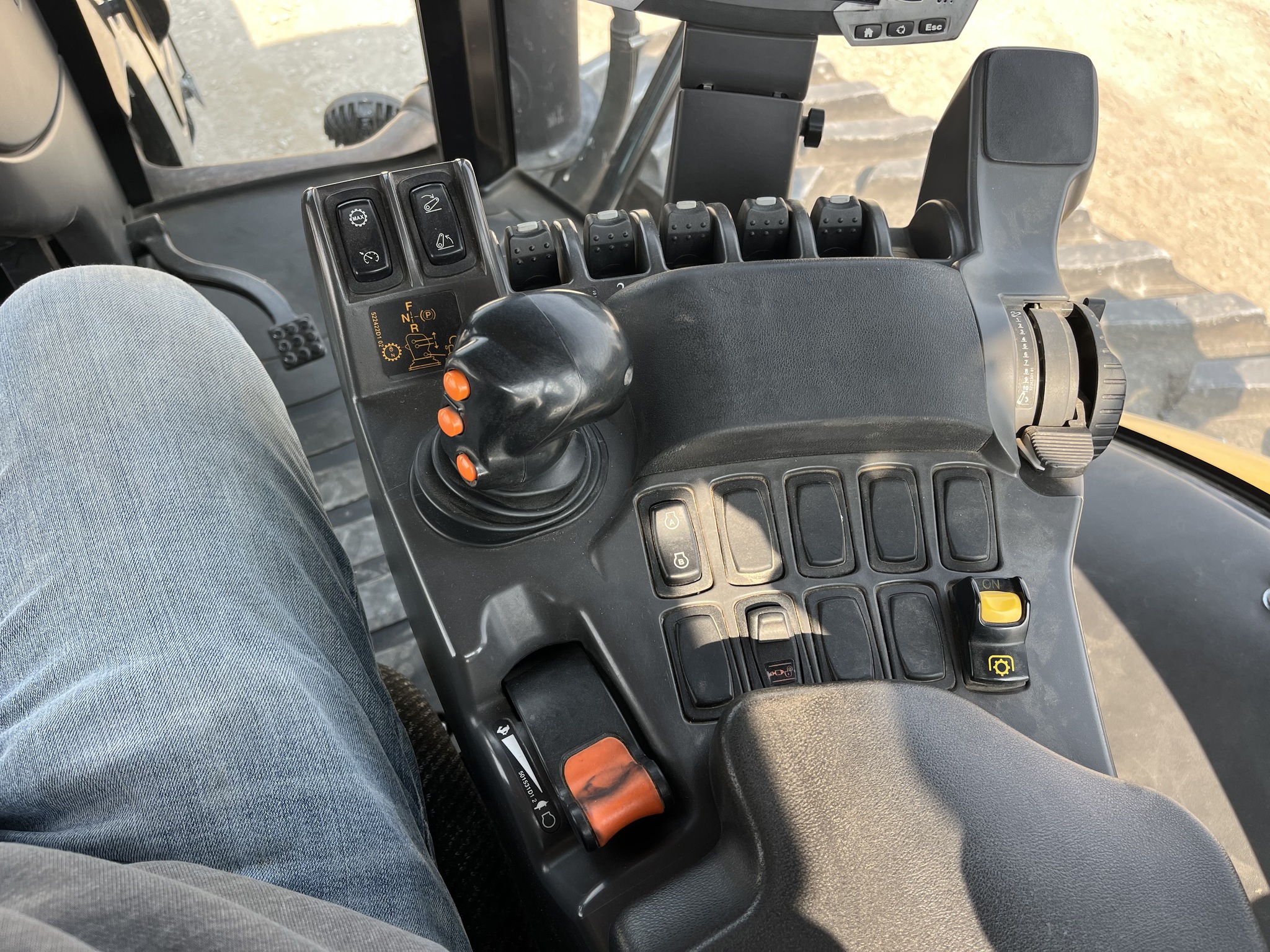 2009 Caterpillar MT765C Image 17