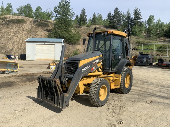 Photo of a 2011 John Deere 310SJ