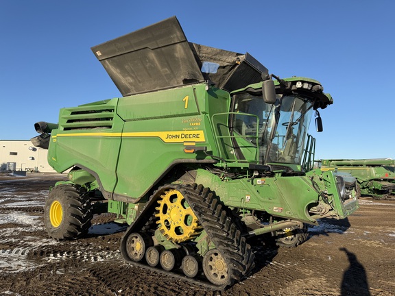  John Deere X9 1100