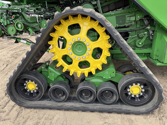 2024 John Deere X9 1100 - Photo11