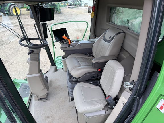 2024 John Deere X9 1100 - Photo44
