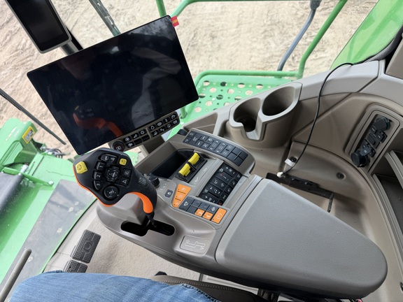 2024 John Deere X9 1100 - Photo47
