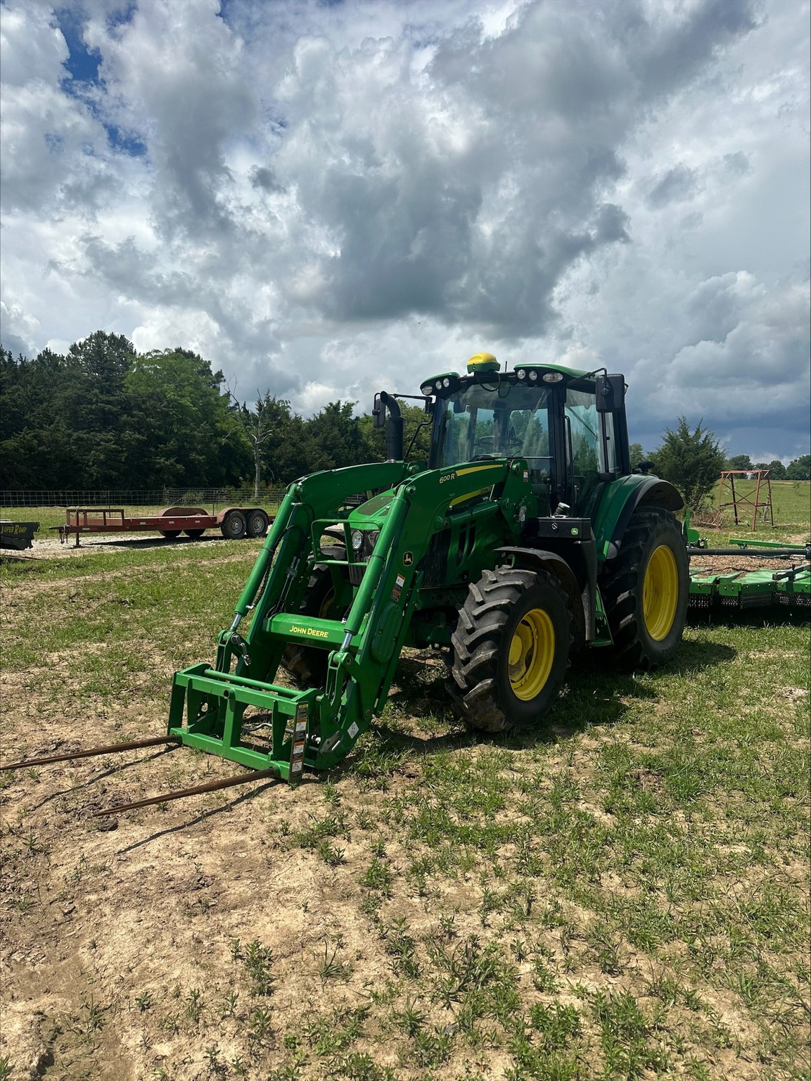 2021 John Deere 6110M Image 3