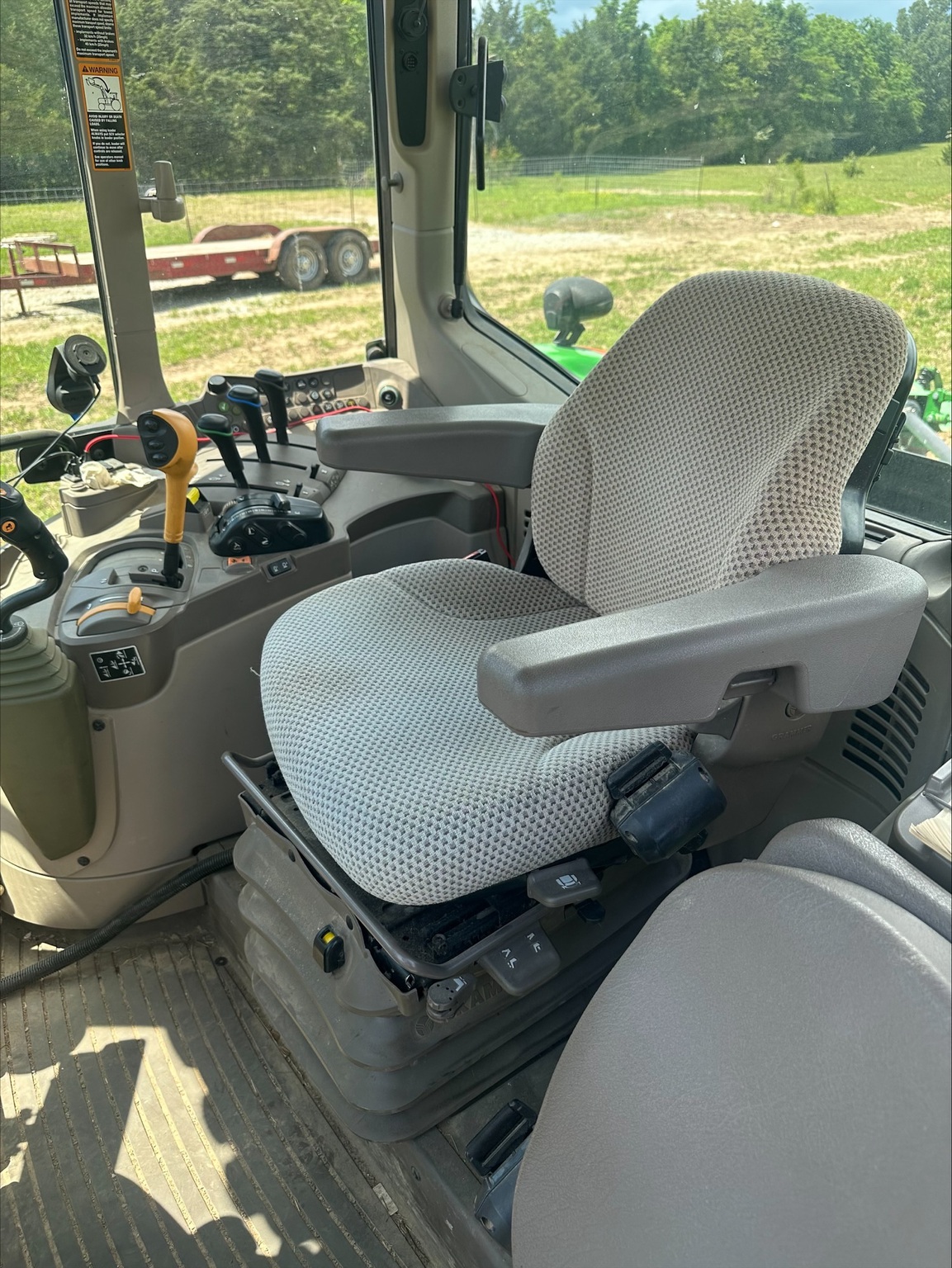 2021 John Deere 6110M Image 10